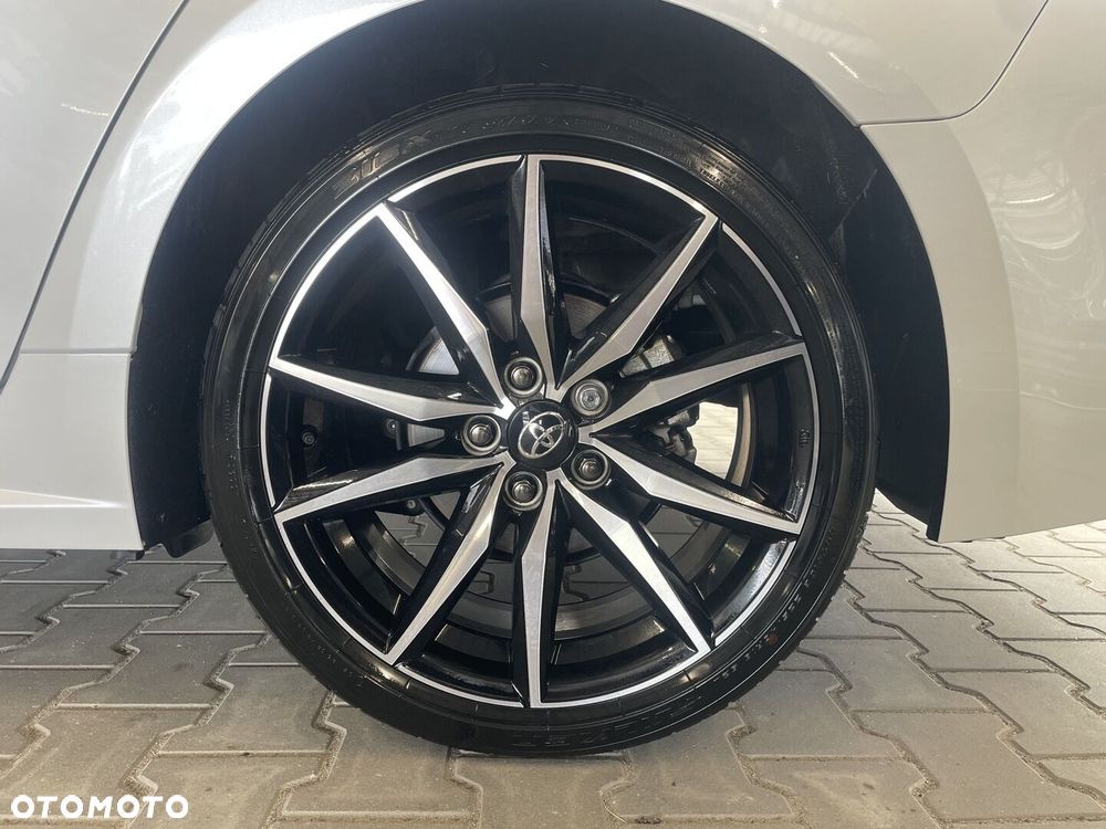 Toyota Corolla - 16