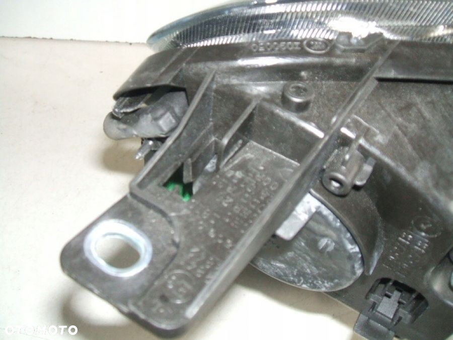 ALFA ROMEO GIULIETTA VELOCE CARBON LAMPA lewa reflektor 00505387790 - 5
