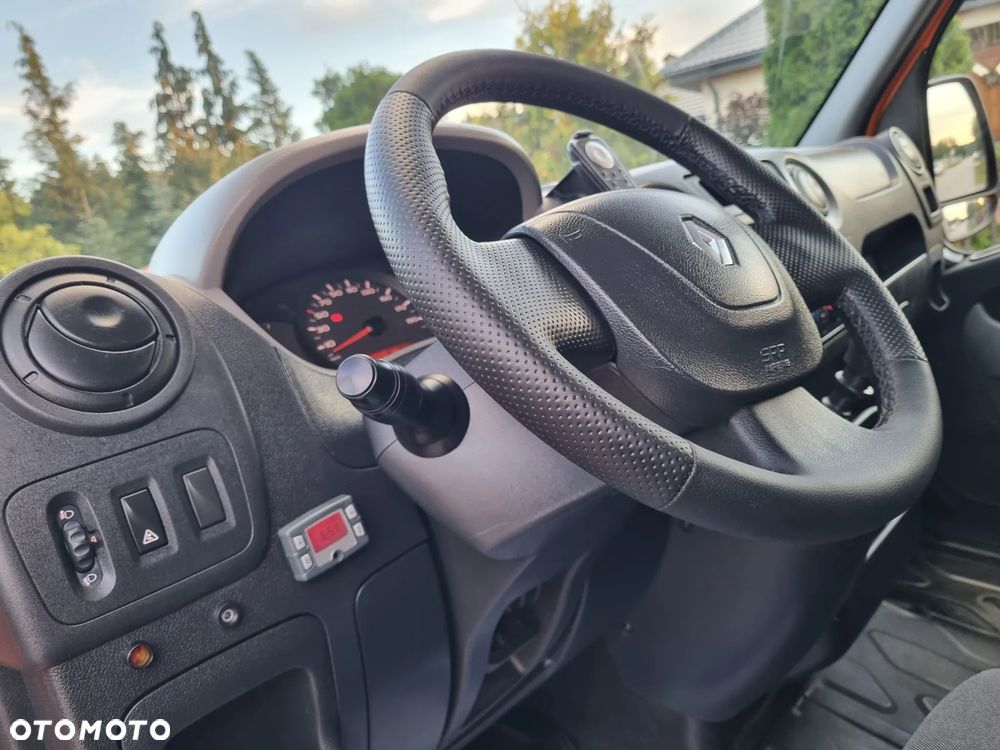 Renault Master - 32