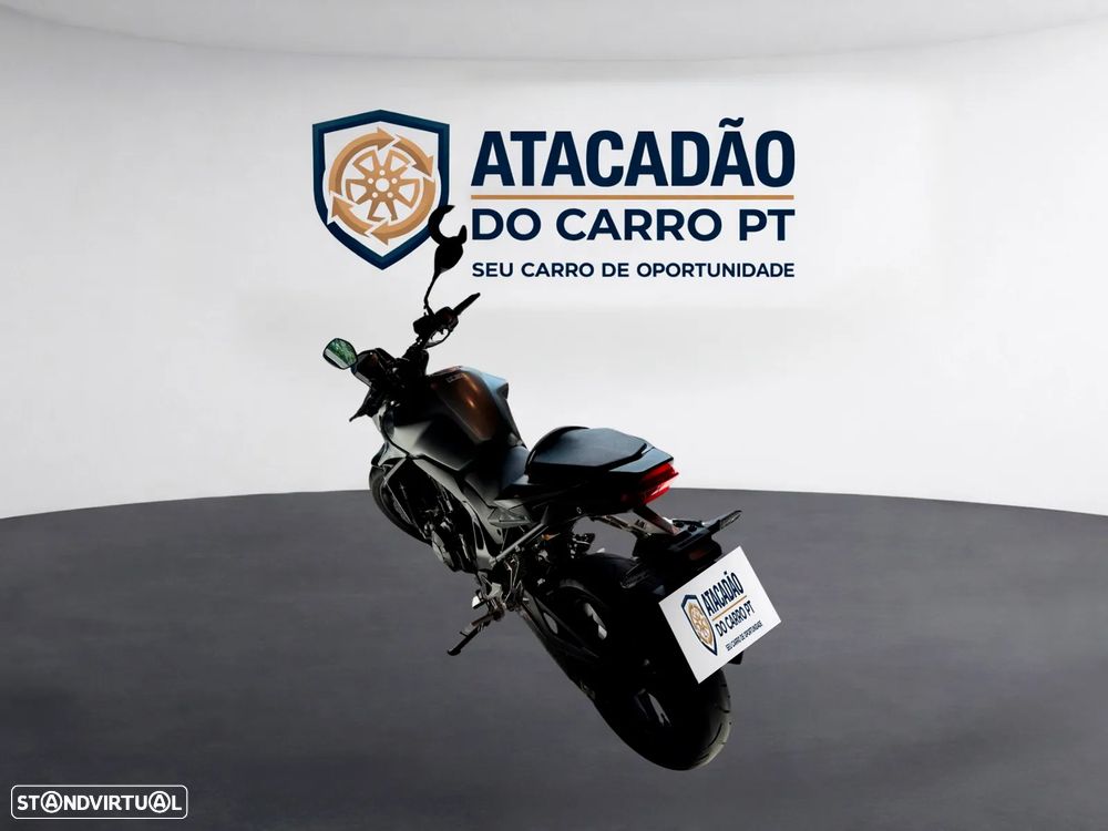 Honda Hornet 750 - 6