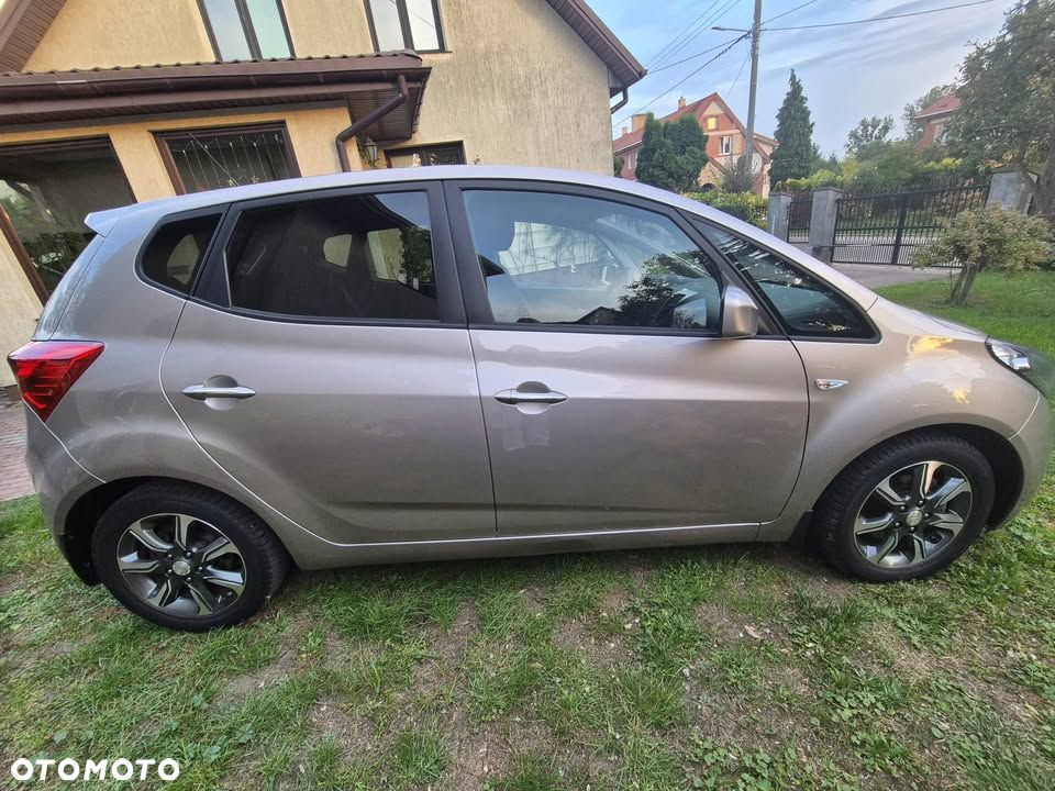 Hyundai Ix20 2019 photo 3