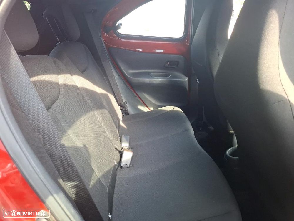 Toyota Aygo - 10