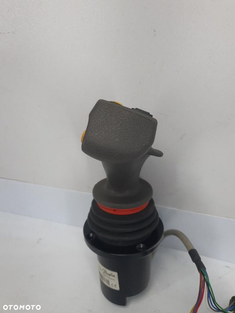 DŹWIGNIA DŹWIG LEWAREK JOYSTICK PROF1 DANFOSS 162F2009 PRAWY - 3