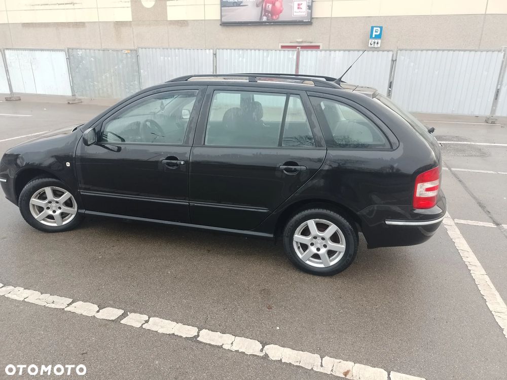 Skoda Fabia - 8