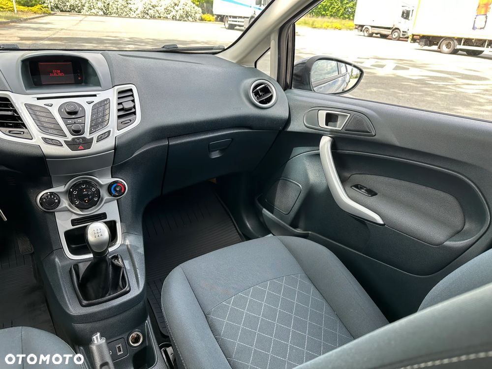 Ford Fiesta - 20