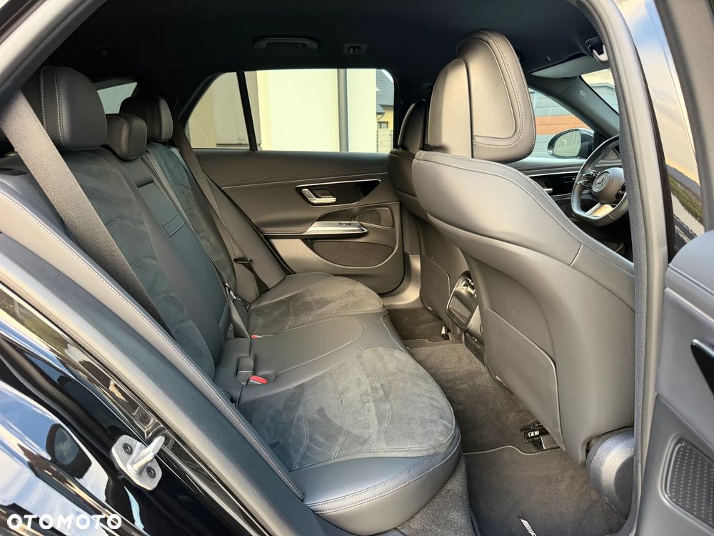Mercedes-Benz Klasa E 220 d mHEV 4-Matic AMG 9G-Tronic - 20