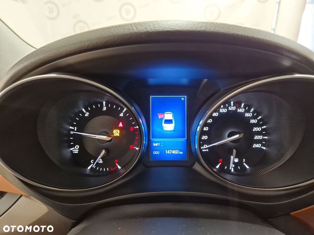 Toyota Avensis 2.0 D-4D Premium - 16