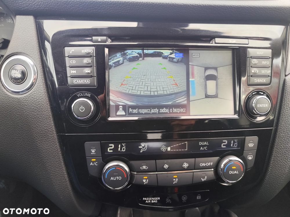 Nissan Qashqai 1.2 DIG-T N-Connecta EU6 - 17
