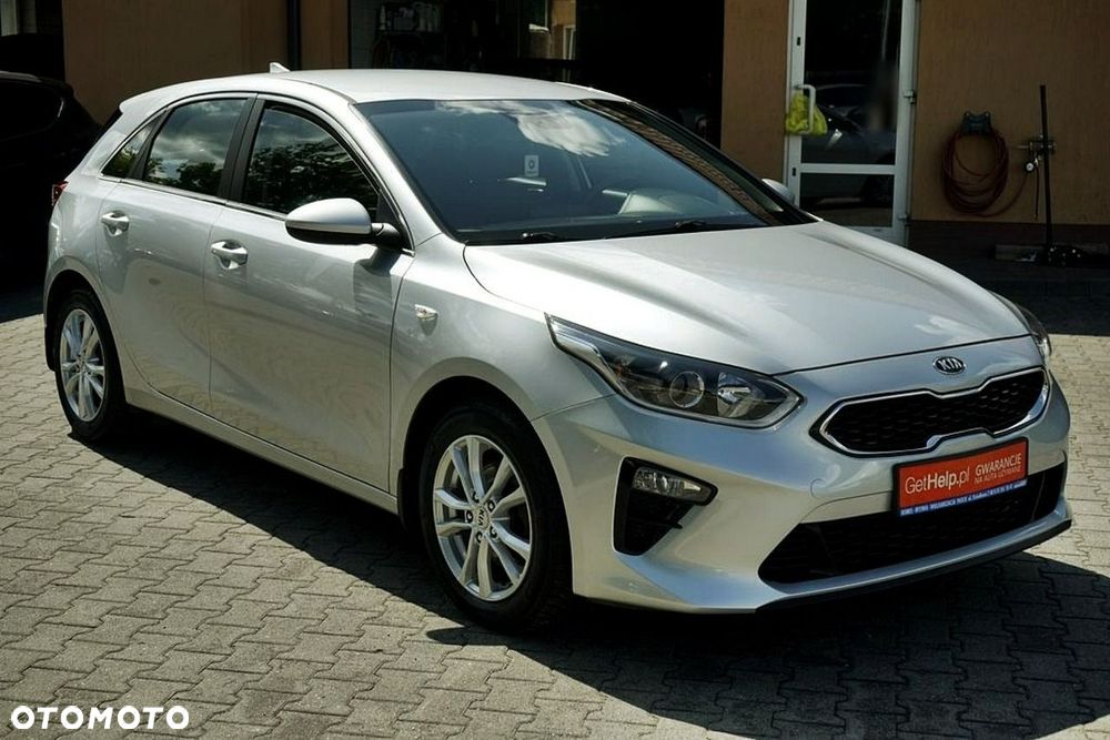 Kia Ceed - 11