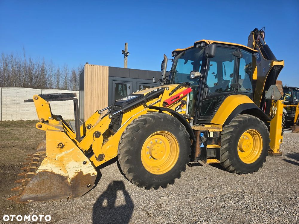 Caterpillar - 9