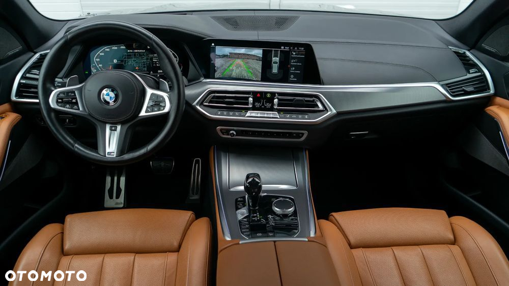 BMW X5 M M50d - 11