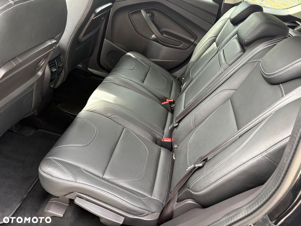 Ford Kuga 1.5 EcoBoost 2x4 Titanium - 15