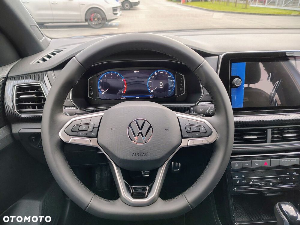Volkswagen T-Cross - 13