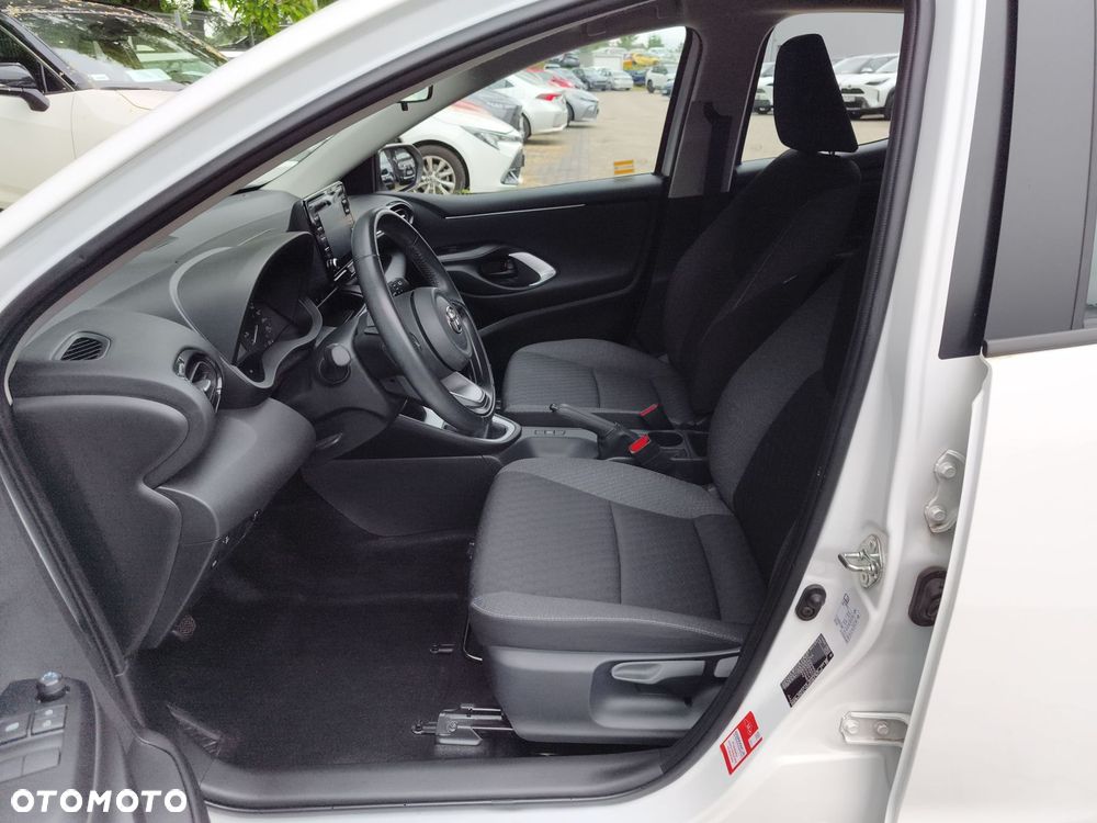 Toyota Yaris - 17