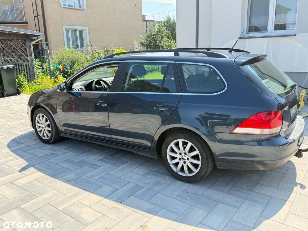 Volkswagen Golf - 2
