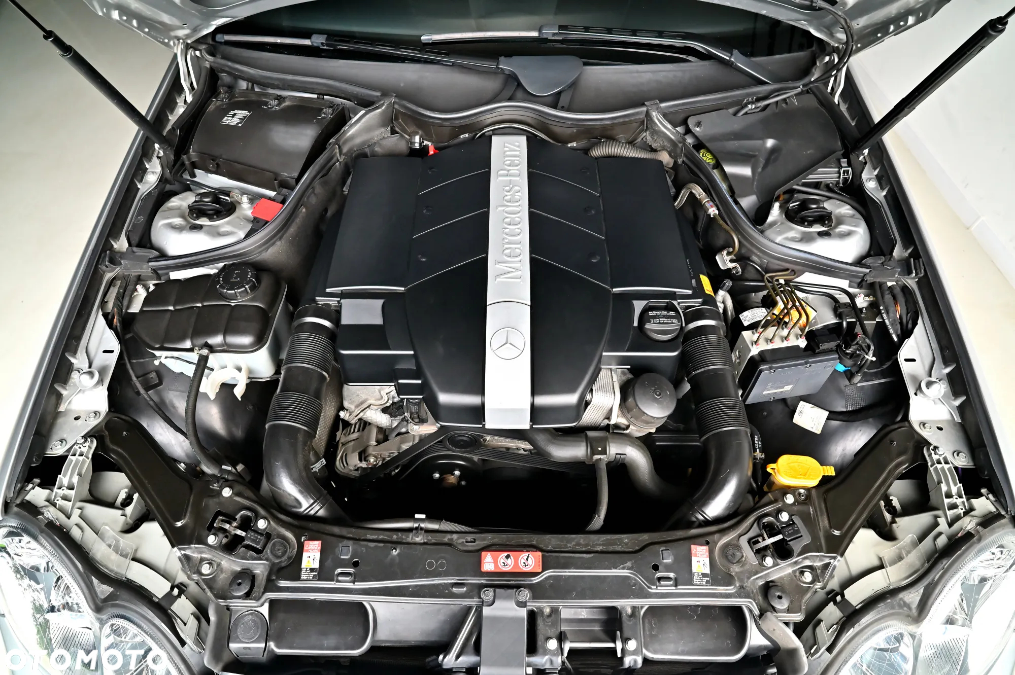 Mercedes-Benz CLK 320 - 40