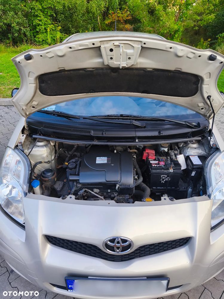 Toyota Yaris 1.0 Luna - 9