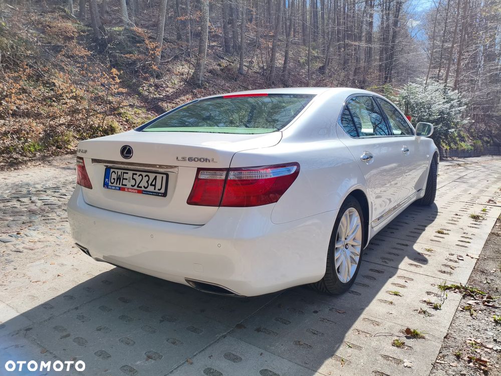 Lexus LS 600h L Prestige - 7