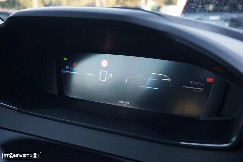 Peugeot e-2008 54 kWh Allure - 43