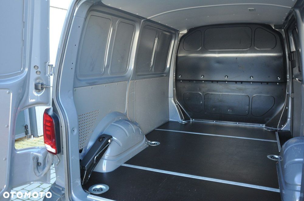 Volkswagen Transporter - 26