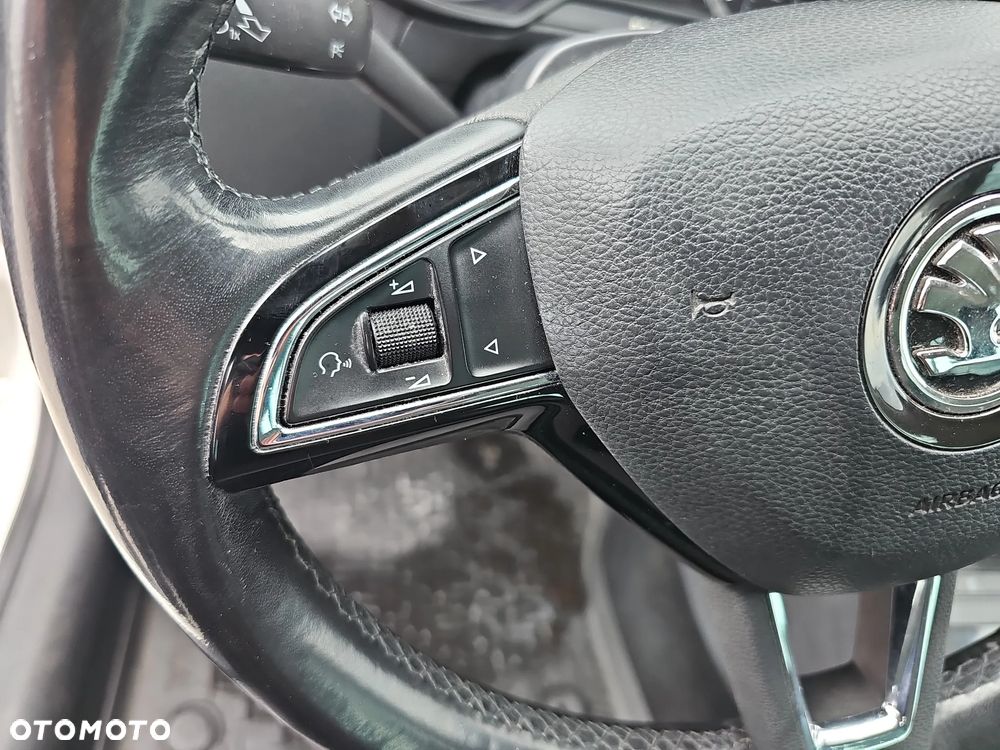Skoda Octavia 2.0 TDI 4x4 Style DSG - 18