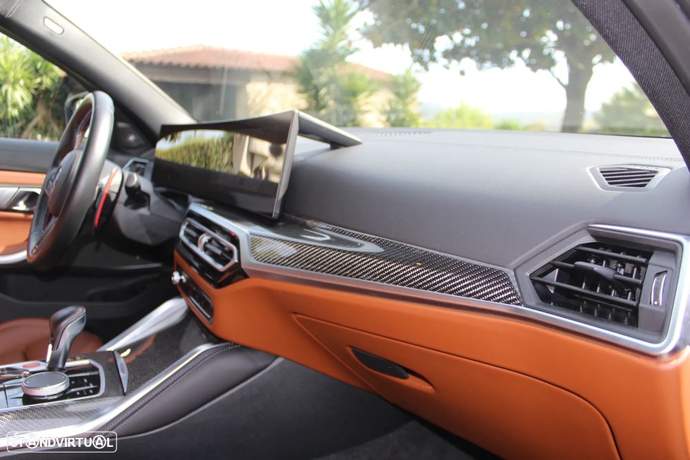 BMW M3 Competition xDrive Pack 50 anos M - 29