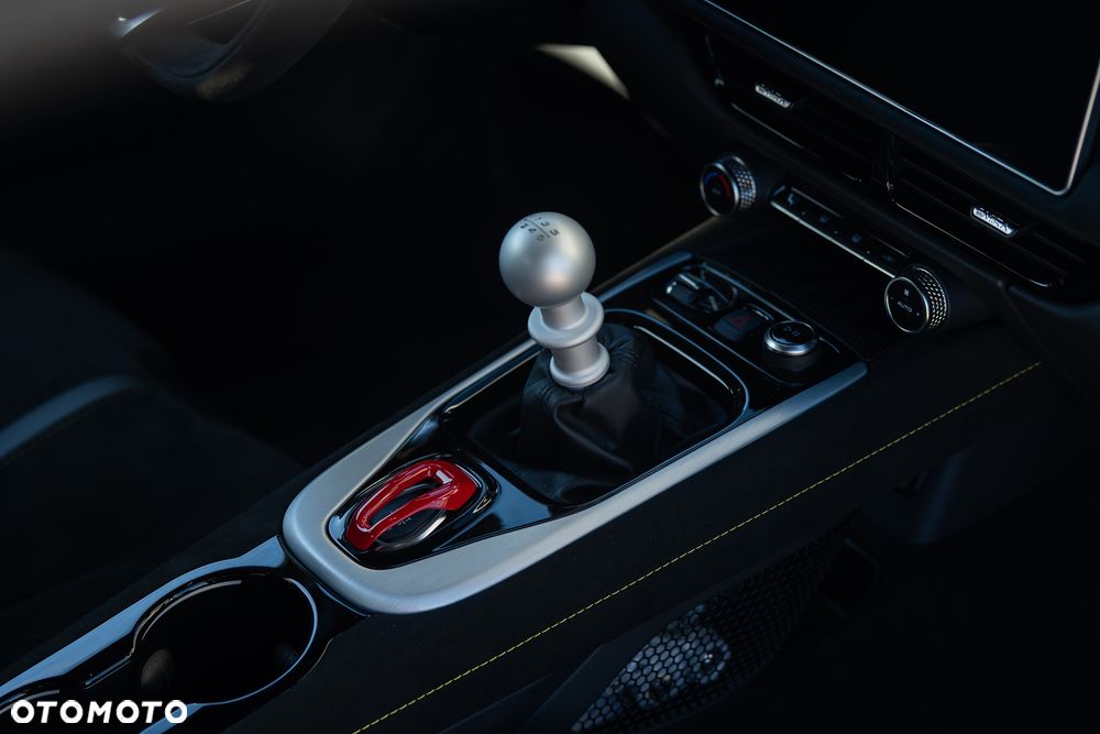 Lotus Emira V6 First Edition - 16