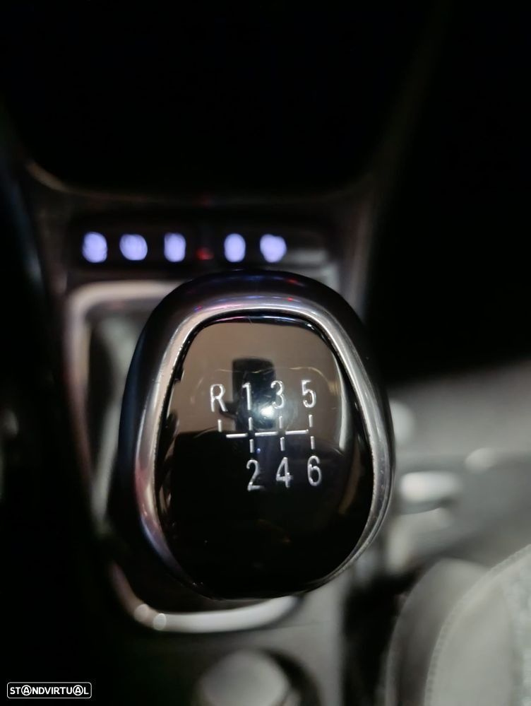 Opel Crossland X - 4