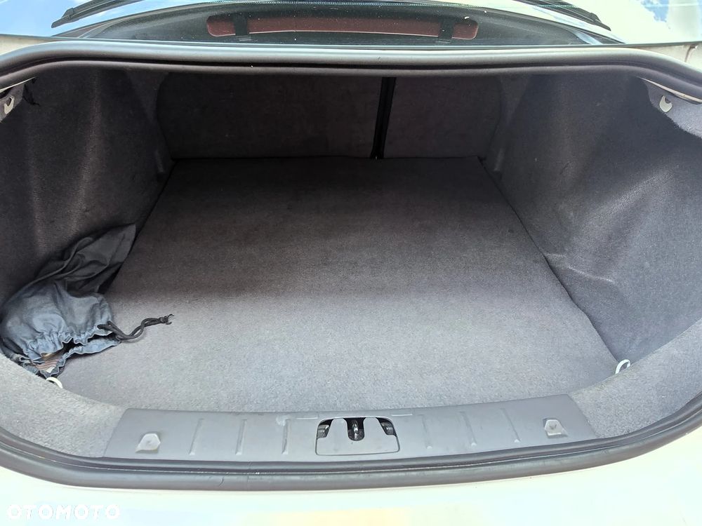 Volvo S40 1.8 Momentum - 32