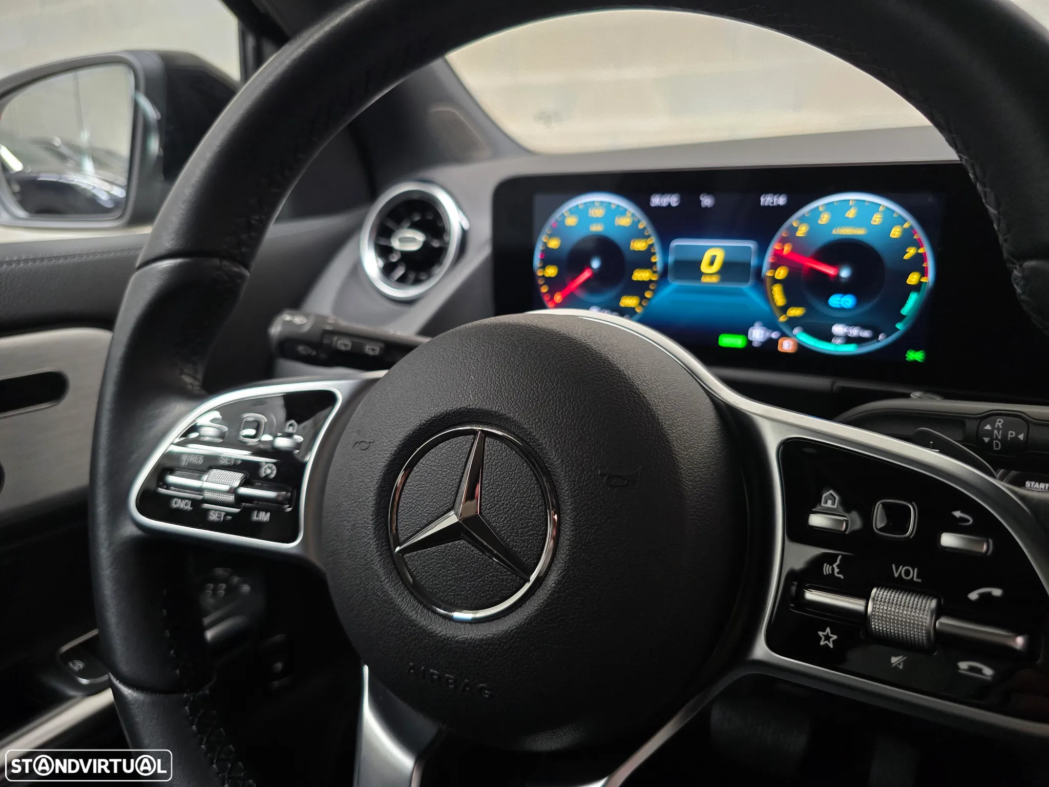 Mercedes-Benz GLA 250 e Progressive - 41