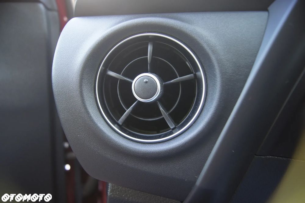 Toyota Auris Hybrid 135 Selection - 23