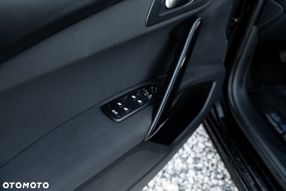 Peugeot 508 Hybrid4 - 18