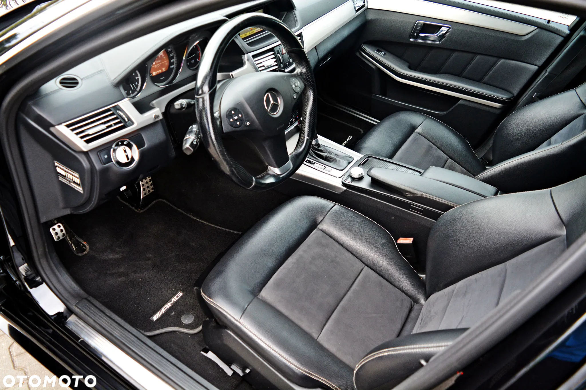 Mercedes-Benz Klasa E 250 T CDI DPF BlueEFFICIENCY 7G-TRONIC Avantgarde - 14
