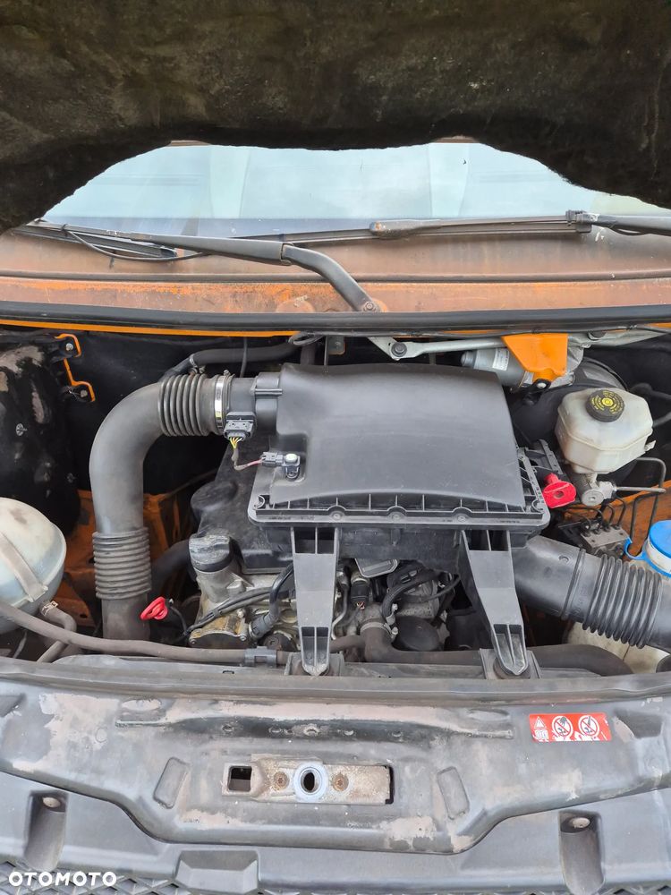 Mercedes-Benz Sprinter - 11