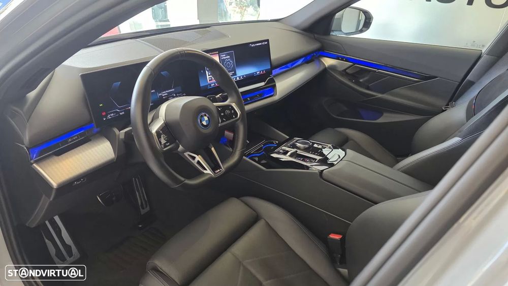 BMW 530 e Pack Desportivo M - 6