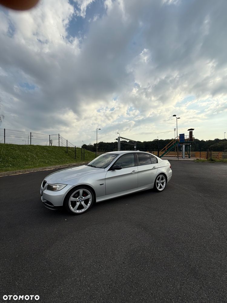 BMW Seria 3 318d - 2