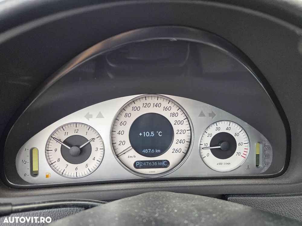 Mercedes-Benz CLK - 6