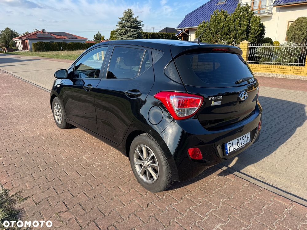 Hyundai i10 1.0 Fifa World Cup Edition - 7