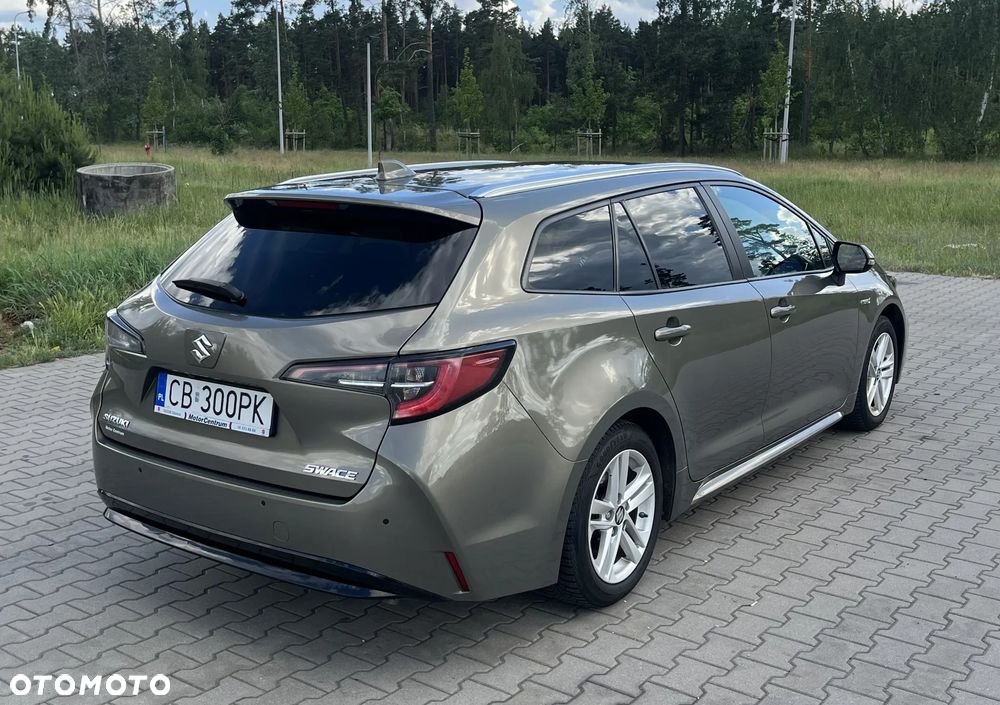 Suzuki Swace 1.8 Hybrid Premium Plus CVT - 6