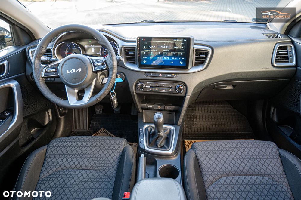 Kia Ceed 1.6 CRDi mHEV S - 10