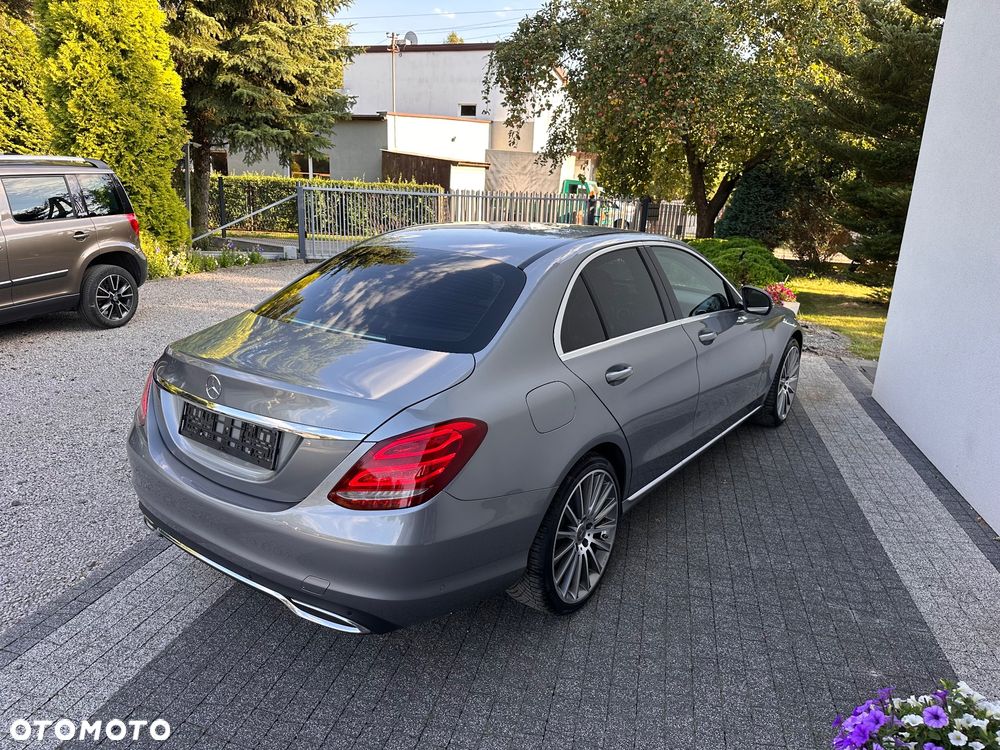 Mercedes-Benz Klasa C 180 T Kompressor Automatik BlueEFFICIENCY Avantgarde - 19