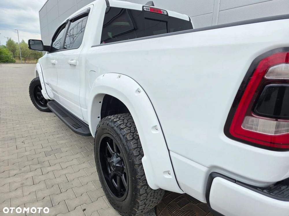 Dodge RAM - 18