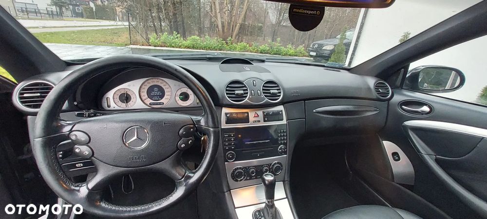 Mercedes-Benz CLK - 6