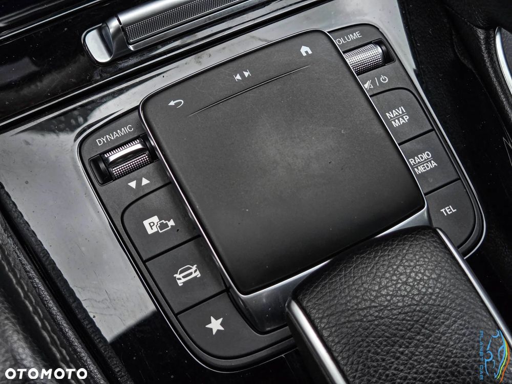 Mercedes-Benz GLE 350 d 4Matic 9G-TRONIC AMG Line - 38