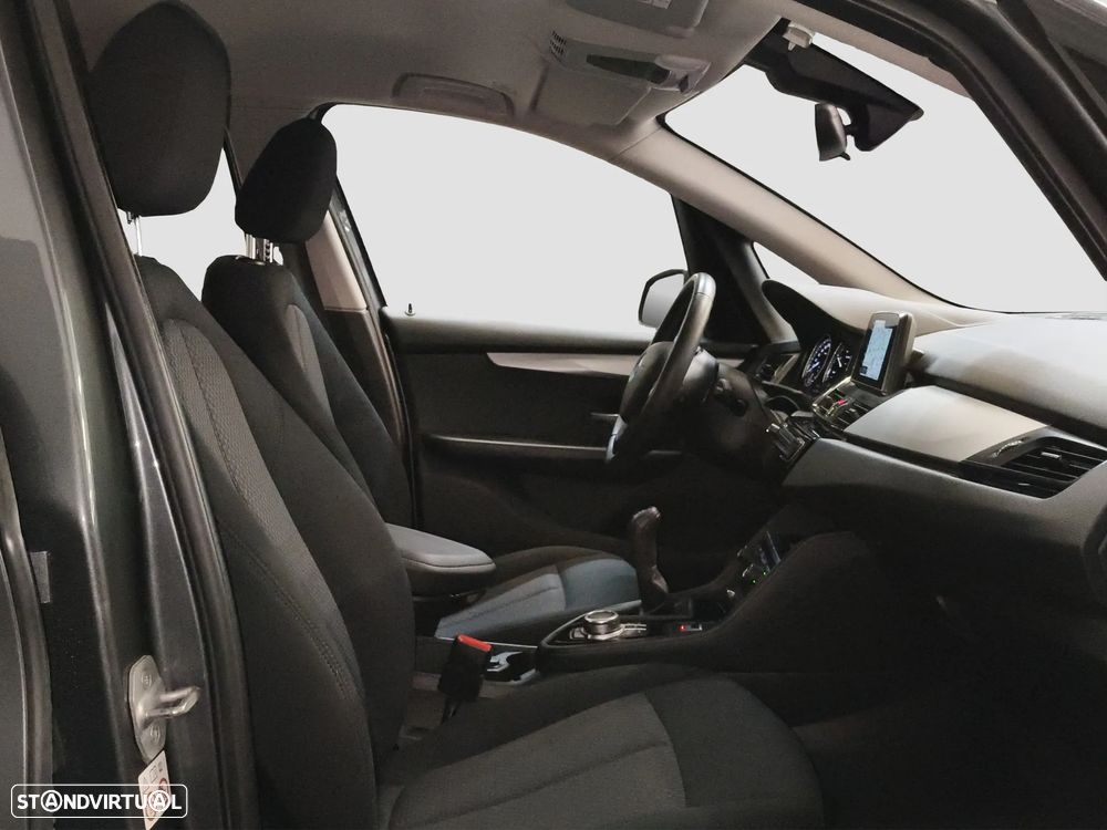 BMW 216 Active Tourer d Advantage - 38
