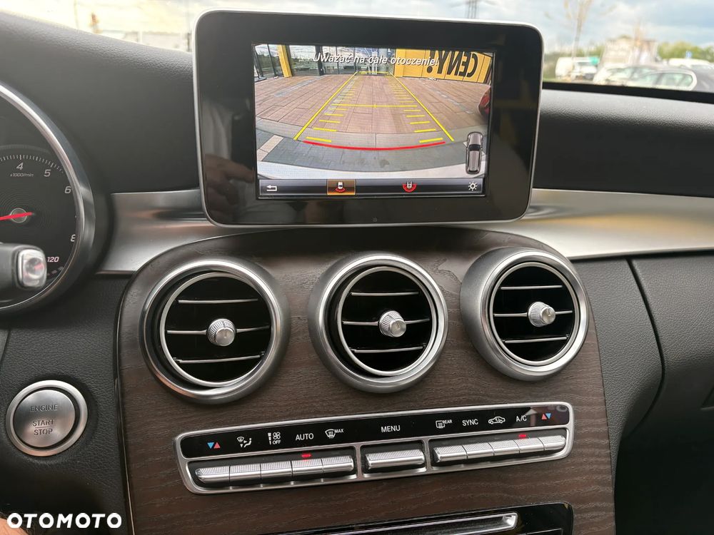 Mercedes-Benz Klasa C 200 4-Matic 9G-TRONIC - 15