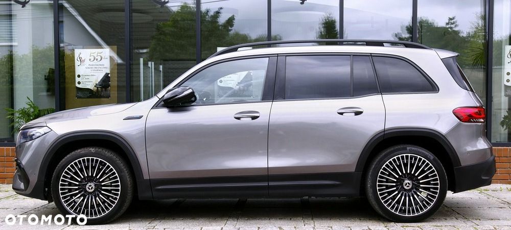 Mercedes-Benz EQB - 24