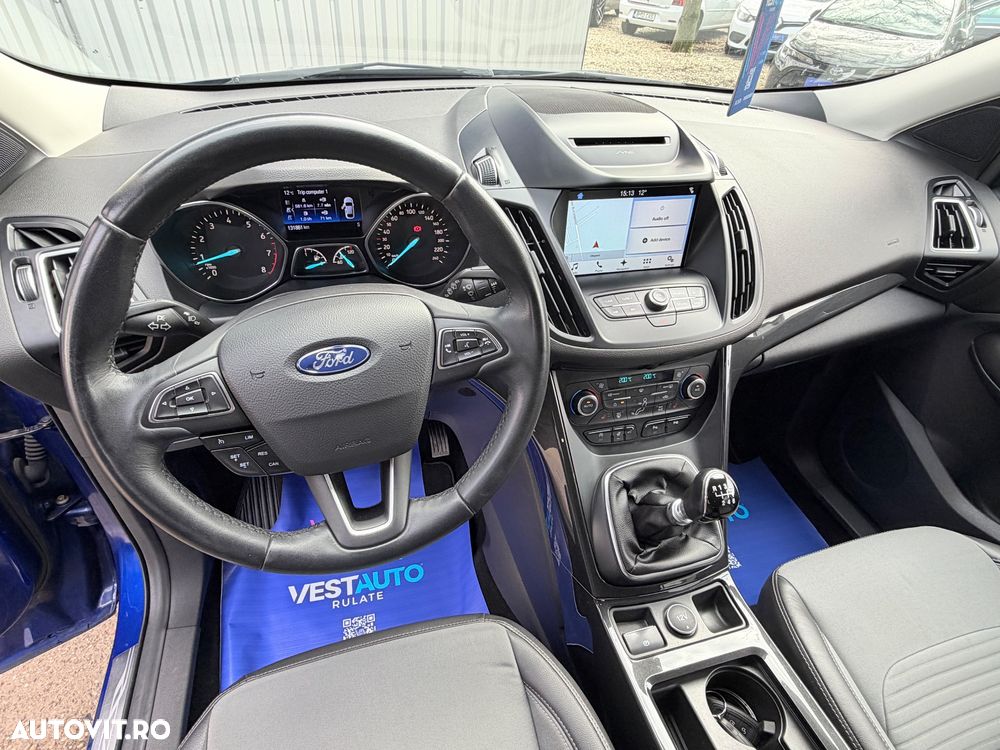 Ford Kuga 1.5 EcoBoost 2x4 Titanium - 30