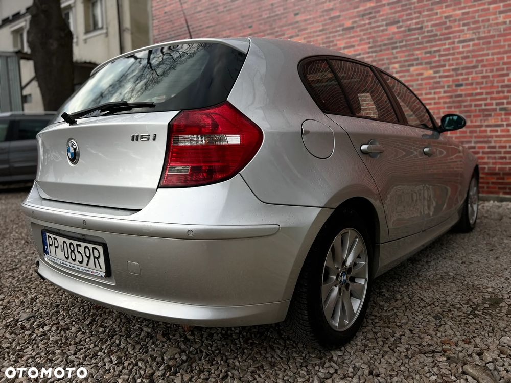BMW Seria 1 116i - 34