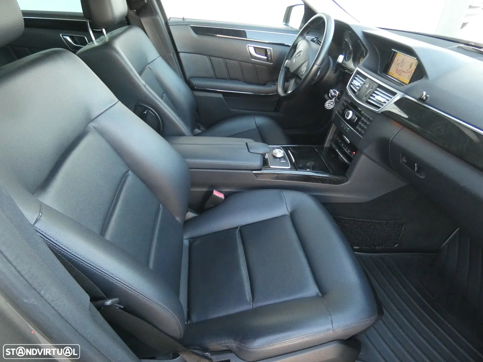 Mercedes-Benz E 250 CDi Avantgarde BlueEfficiency Auto. - 17